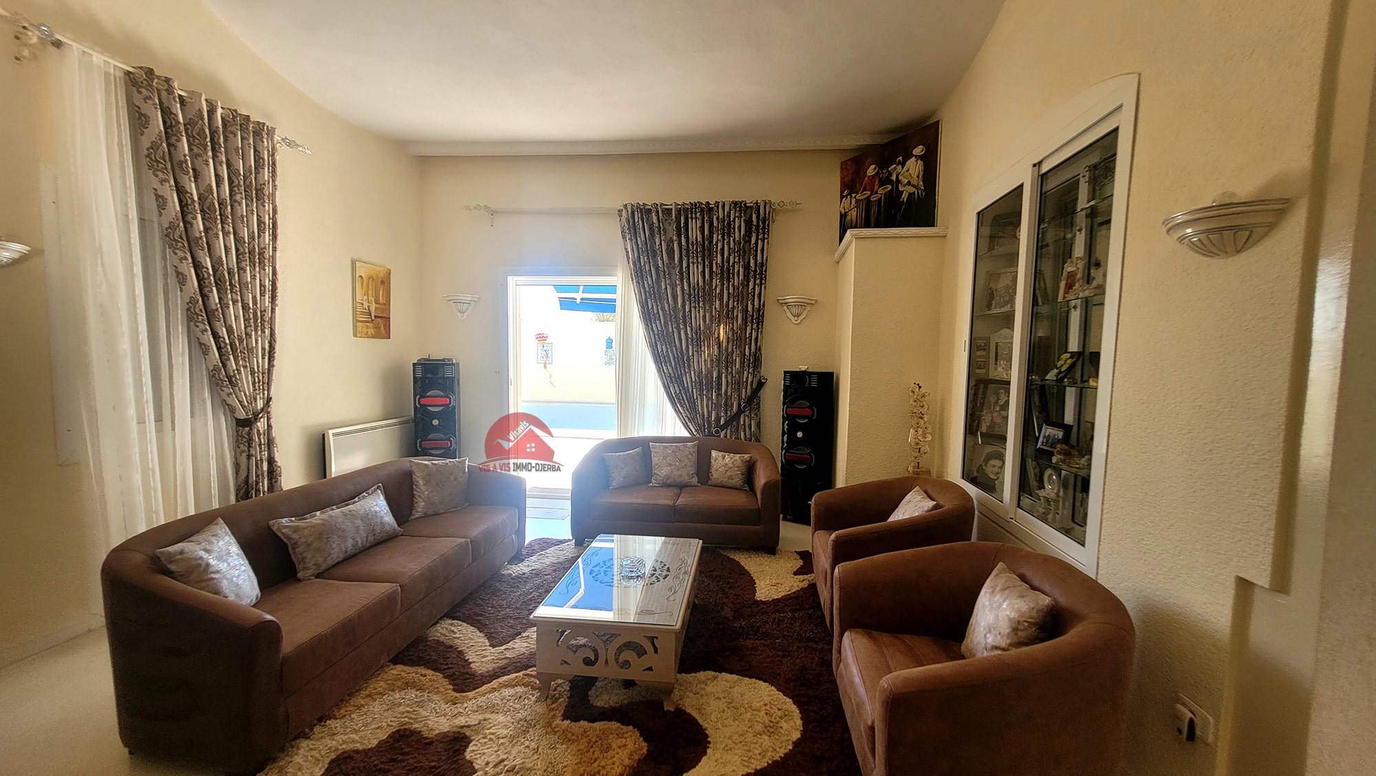 Djerba - Midoun Zone Hoteliere Vente Maisons Grande maison en zone touristique djerba  ref v590