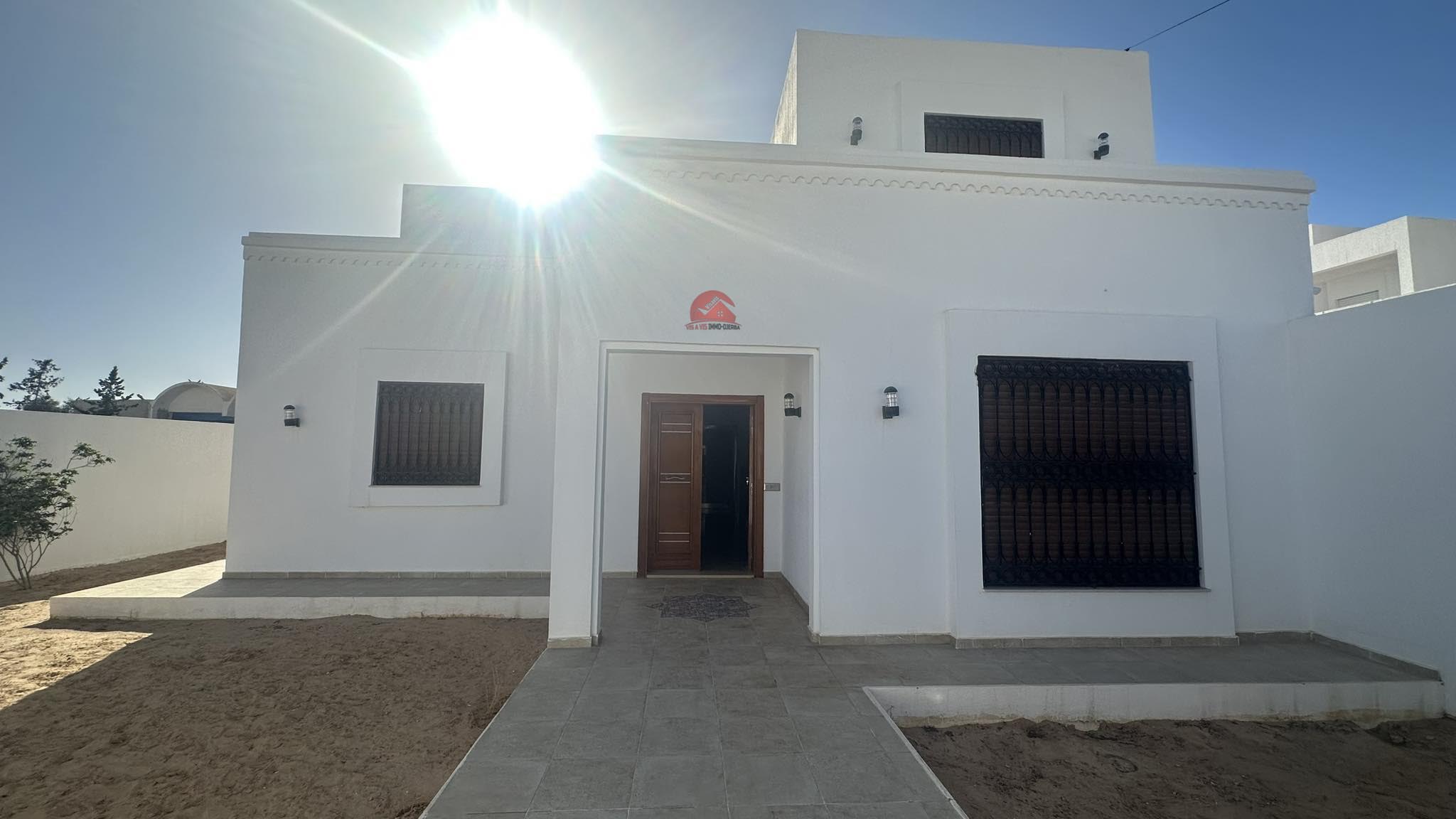 Djerba - Houmet Essouk Djerba  Location Maisons Une villa sans meubles a djerba  ref l750