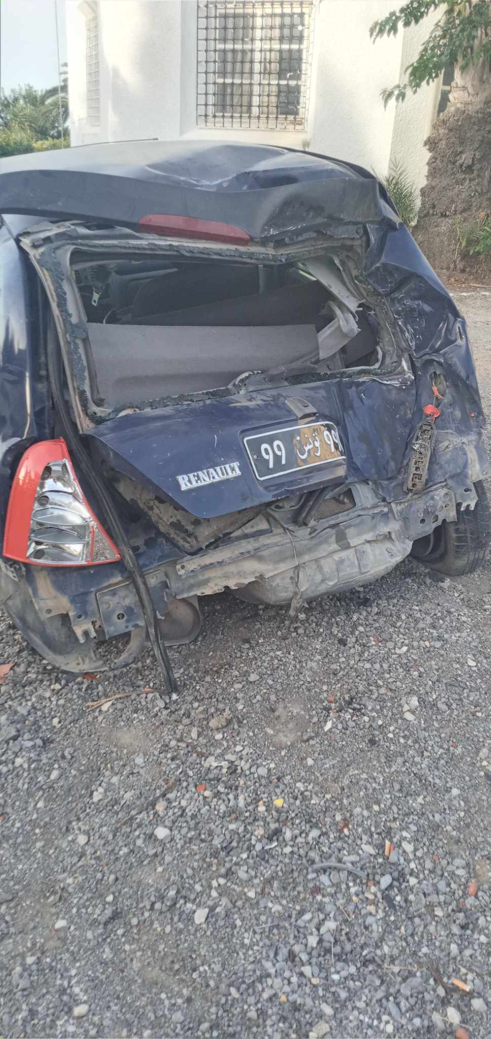 Kairouan Nord Cite El Hajjam Renault Clio Clio bomb