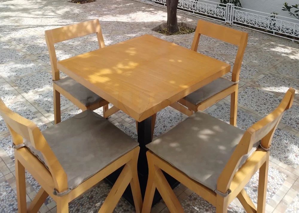 Le Bardo Le Bardo Autres meubles Autres Tables et chaises de restaurant ou caf