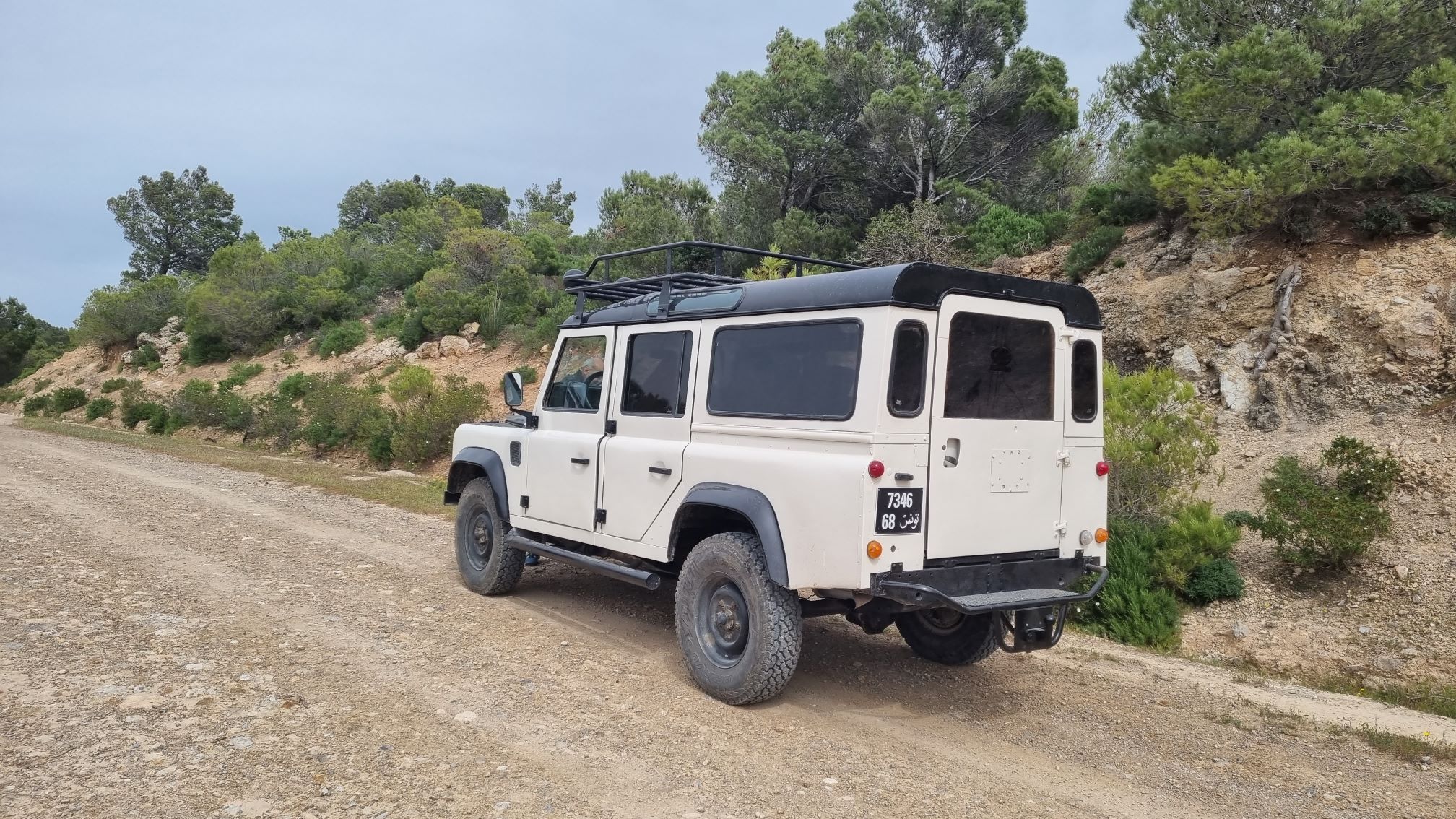 Cite El Khadra Zone urbaine nord Land-Rover Defender Landrover defender turbo diesel