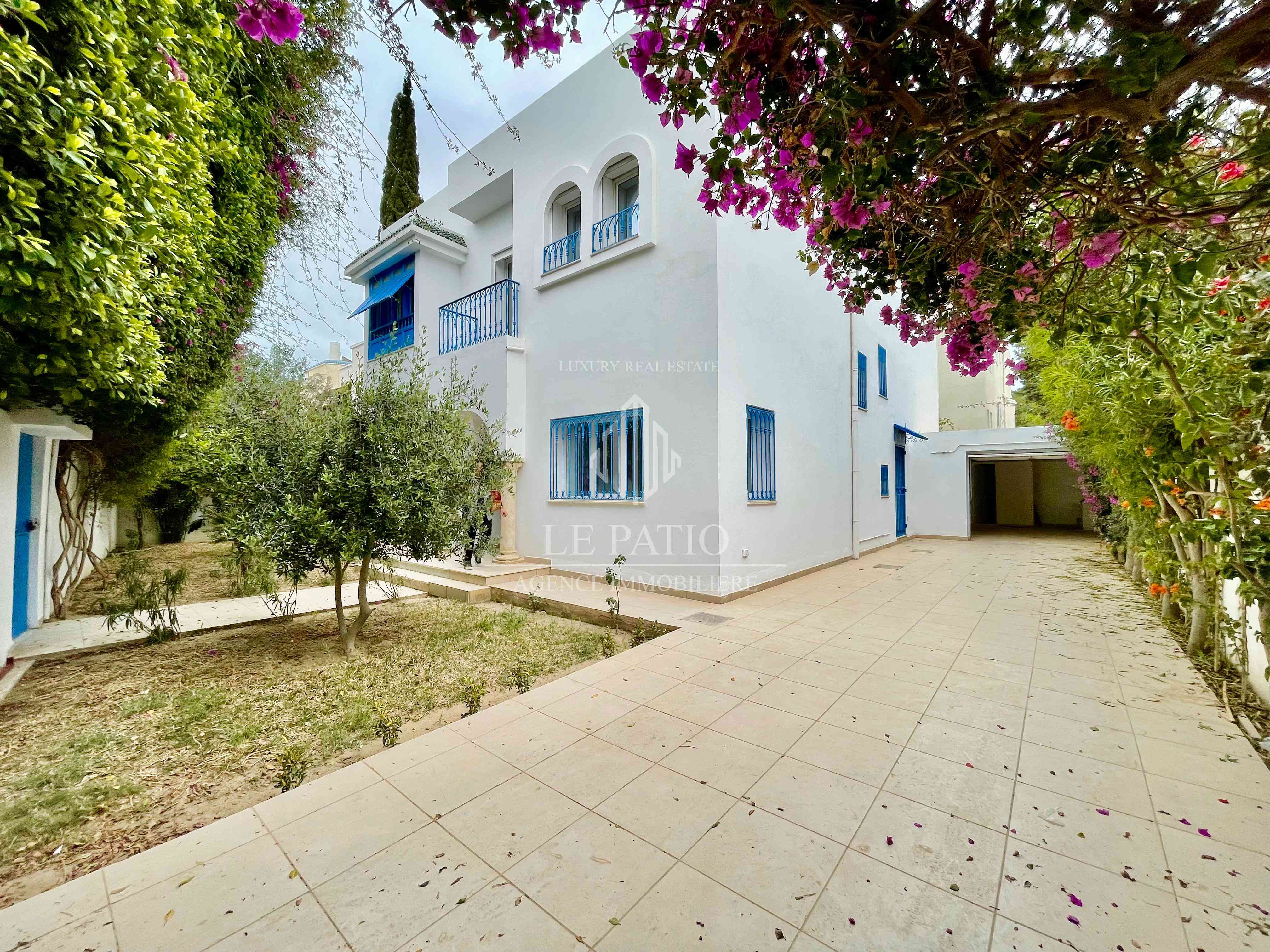La Marsa Sidi Daoud Location Maisons Villa avec jardin a la marsa sdd