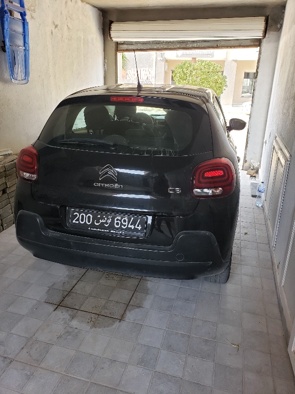 Hammam Chatt Borj Cedria Citroen C3 C3 essence 4cv noire 93000km 2018