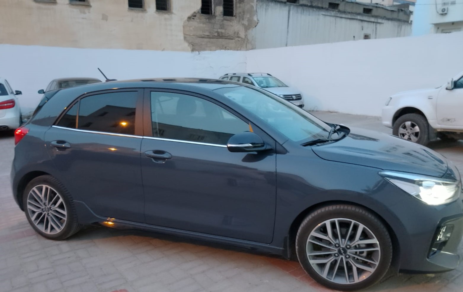 La Marsa El Aouina Kia Rio Rio gt line