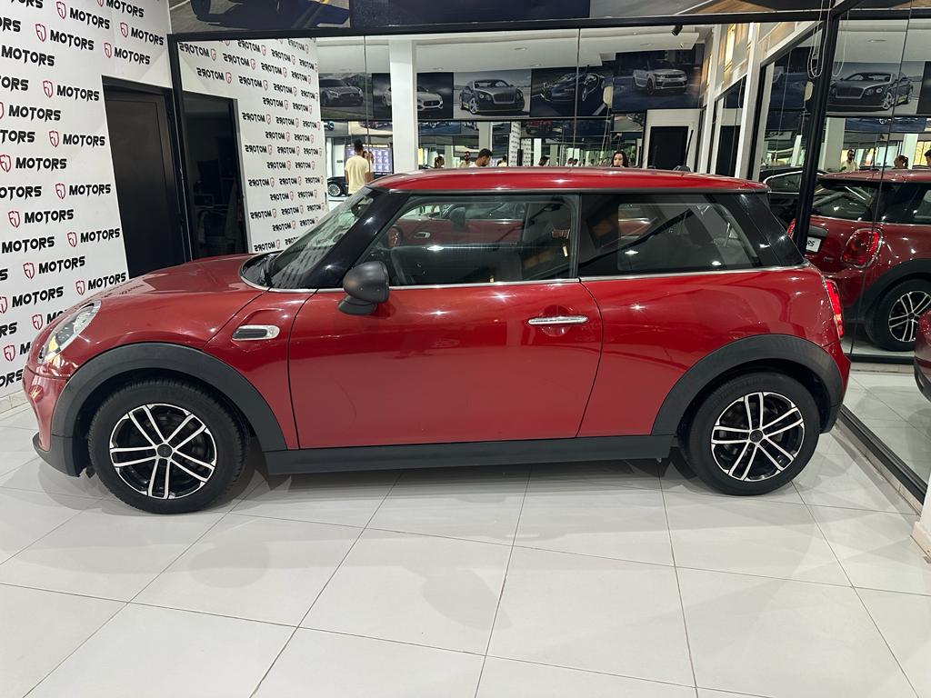 La Marsa El Aouina Mini Mini Trs belle mini rouge kilomtrage 90000