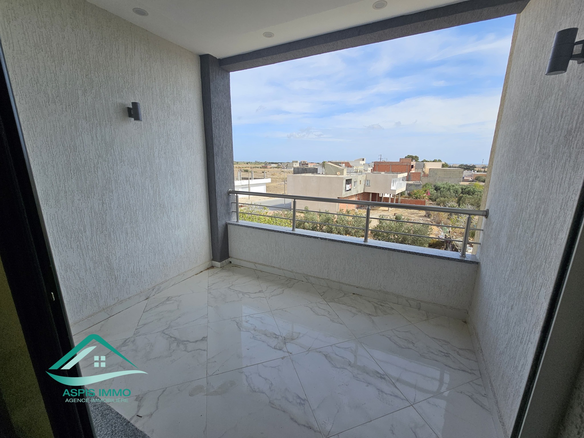 Hammam El Ghezaz Hammam El Ghezaz Vente Appart. 3 pices Appartement  hammam ghzeez  4min de la plage