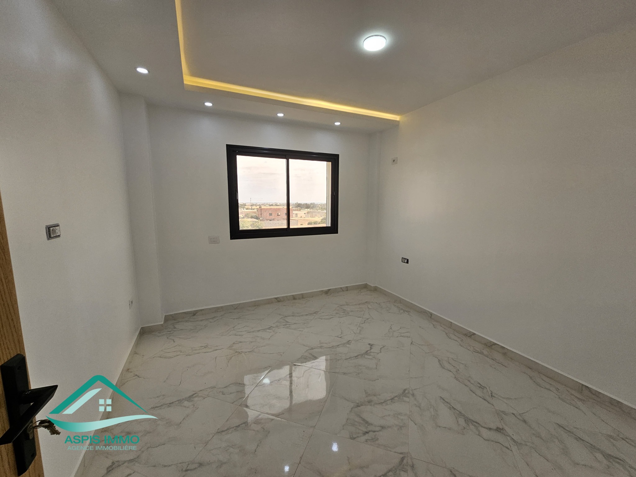 Hammam El Ghezaz Hammam El Ghezaz Vente Appart. 3 pices Appartement  hammam ghzeez  4min de la plage