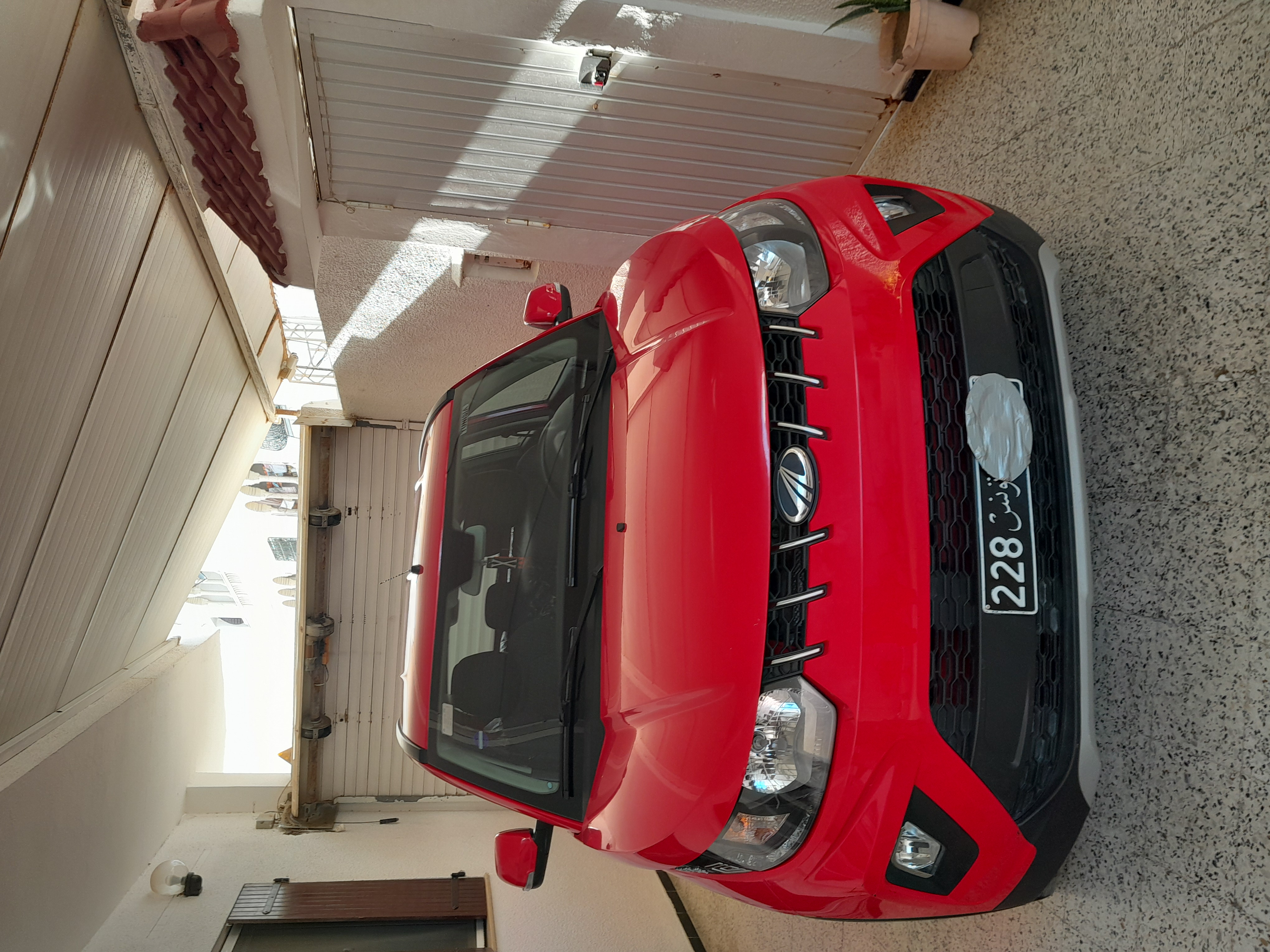 La Goulette La Goulette Mahindra Autre Modle Mahindra kuv 100 k6 plus