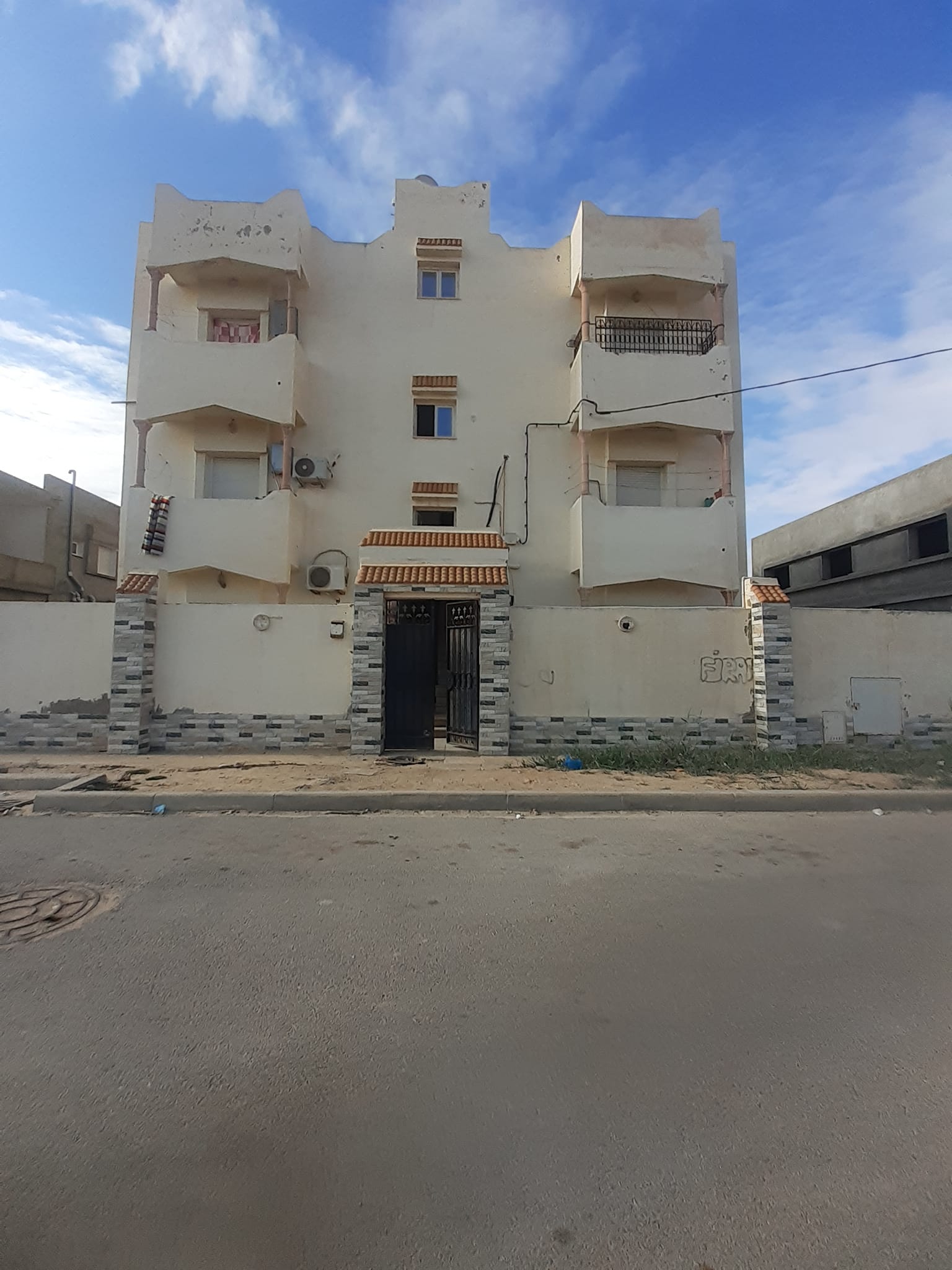 Sakiet Eddaier Sidi Mansour Location Appart. 4 pices Appartement s plus 3