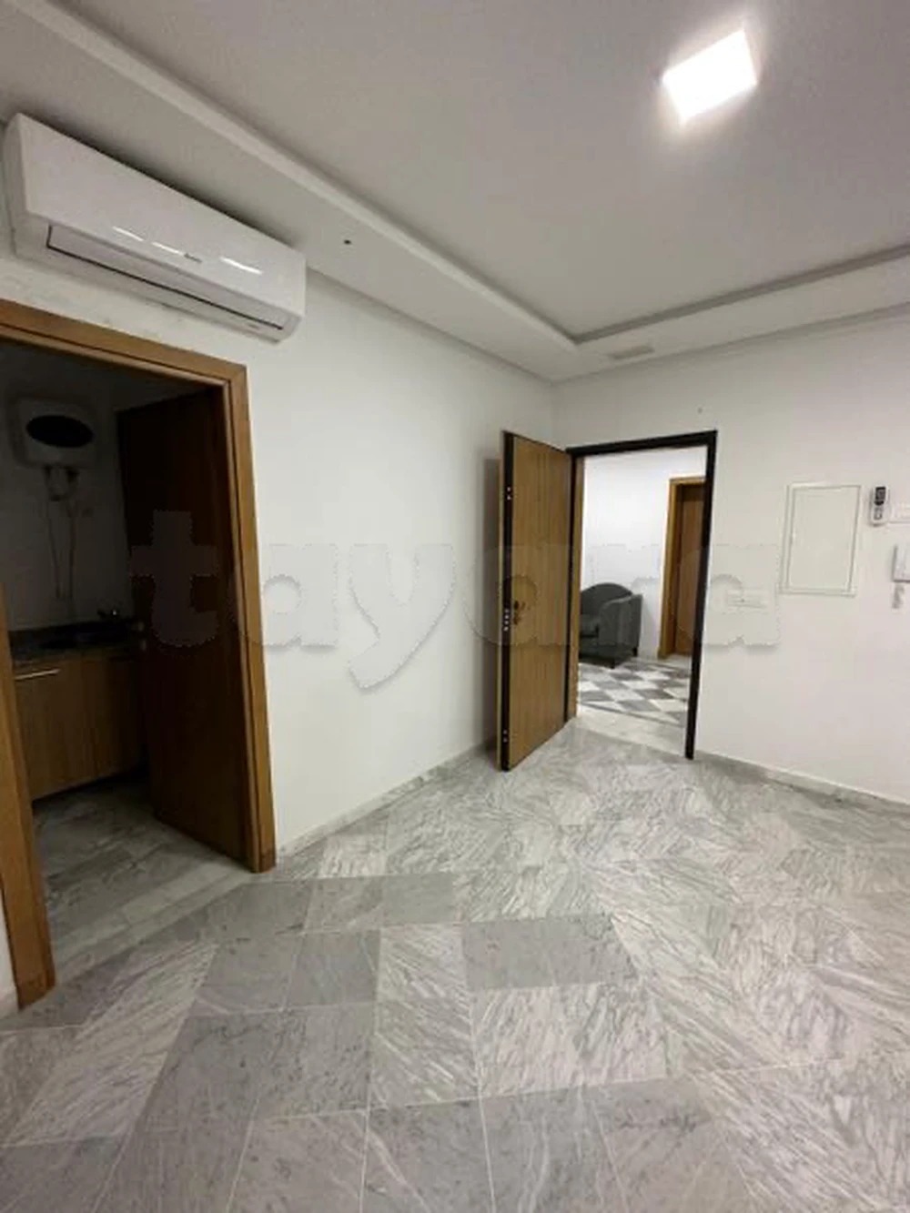 El Menzah El Manar 1 Location Appart. 2 pices Appartement s2 1600dt manar1