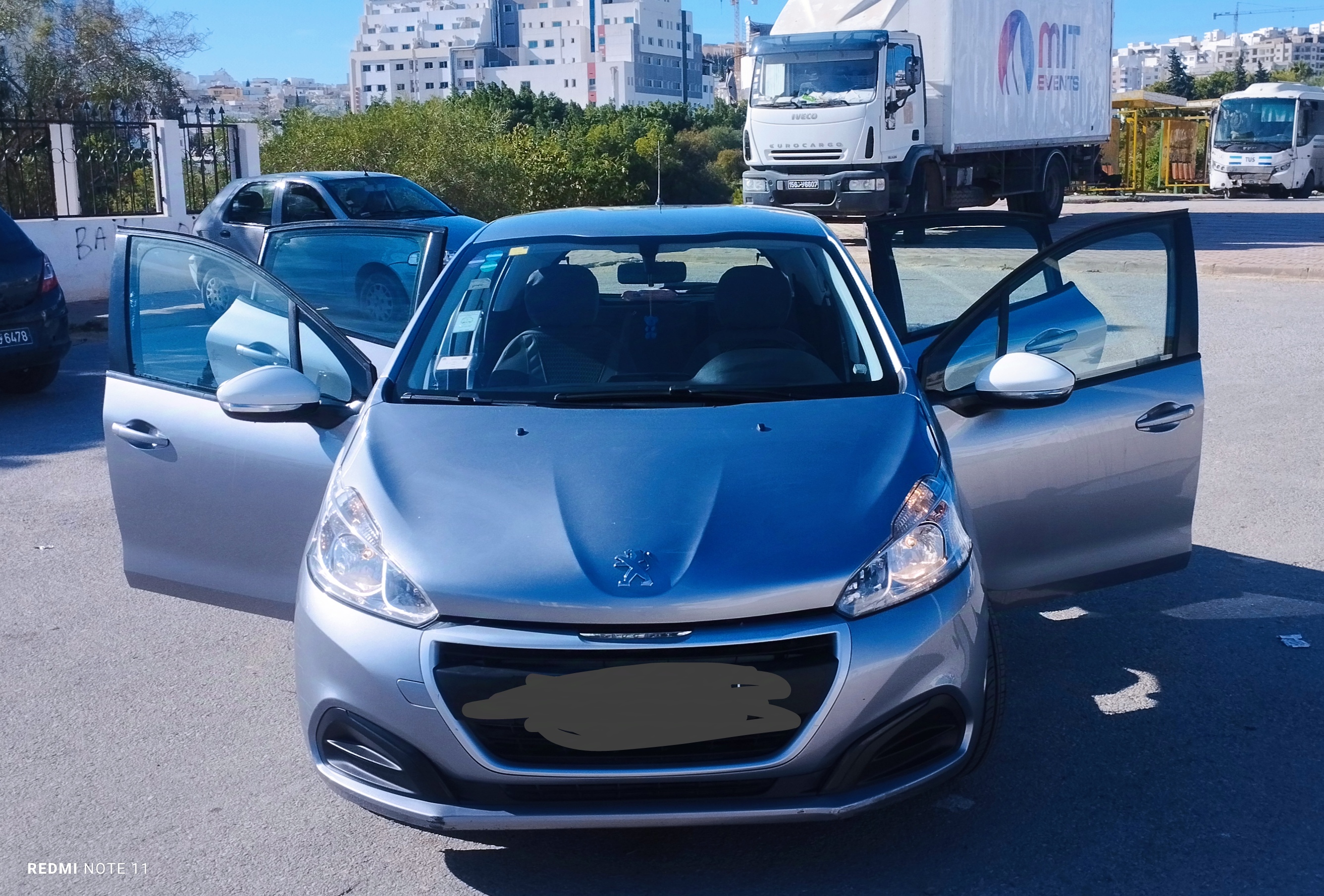 Peugeot 208