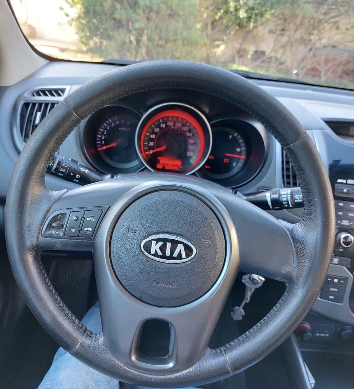 La Soukra La Soukra Kia Cerato Bonne occasion kia cerato koup