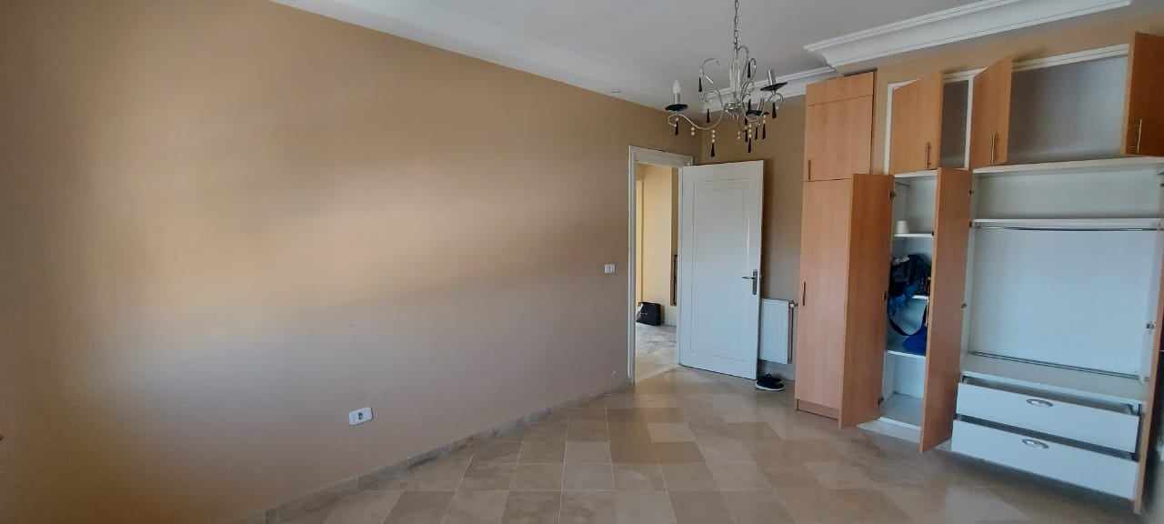 El Menzah El Manar 1 Vente Appart. 4 pices Un joli duplex s3 avec terrasse au manar