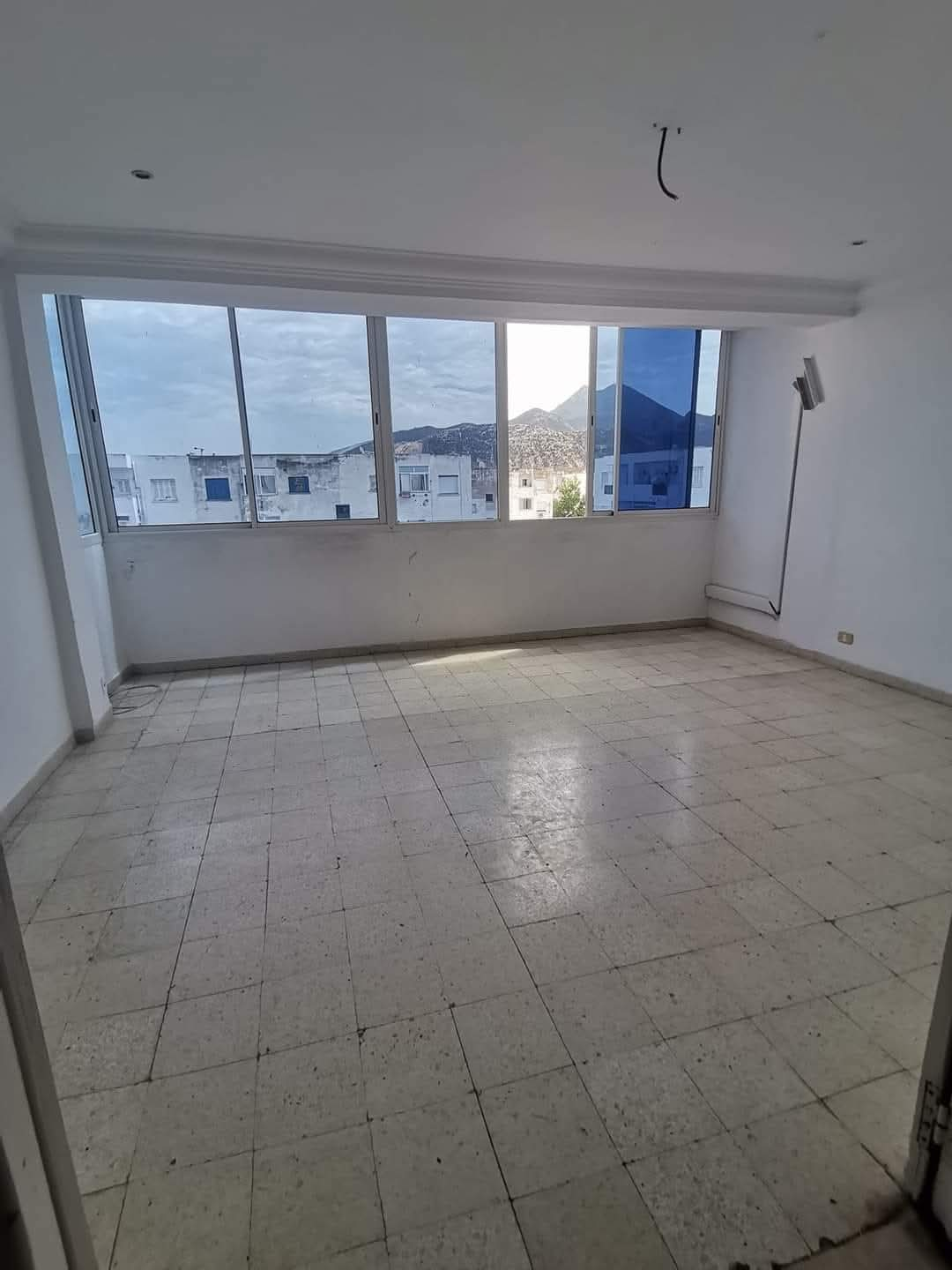 Ezzahra Ezzahra Location Appart. 3 pices Appartement s2 ezzahra lyce 500dt