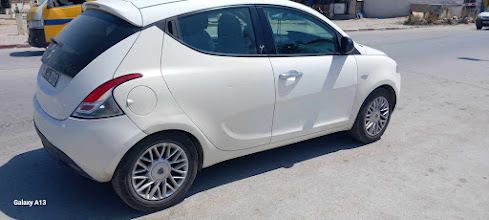 Lancia Ypsilon