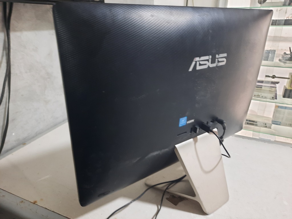 Mannouba La Mannouba Ordin. familial Autre Pc asus all in one